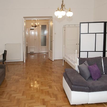Alice Apartment Budapest Chambre photo