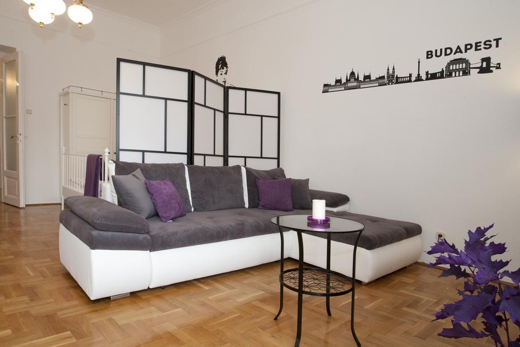 Alice Apartment Budapest Chambre photo