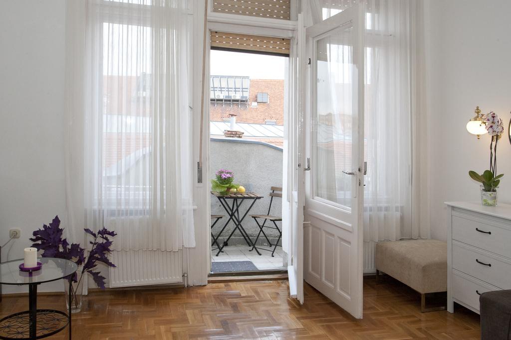 Alice Apartment Budapest Chambre photo